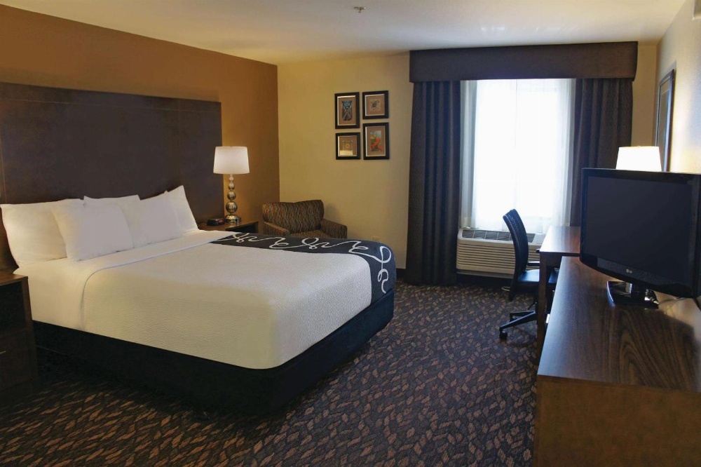 La Quinta Inn & Suites by Wyndham Hayward Oakland Airport